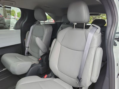 2025 Toyota Sienna XLE 7 Passenger