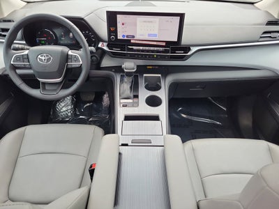 2025 Toyota Sienna XLE 7 Passenger