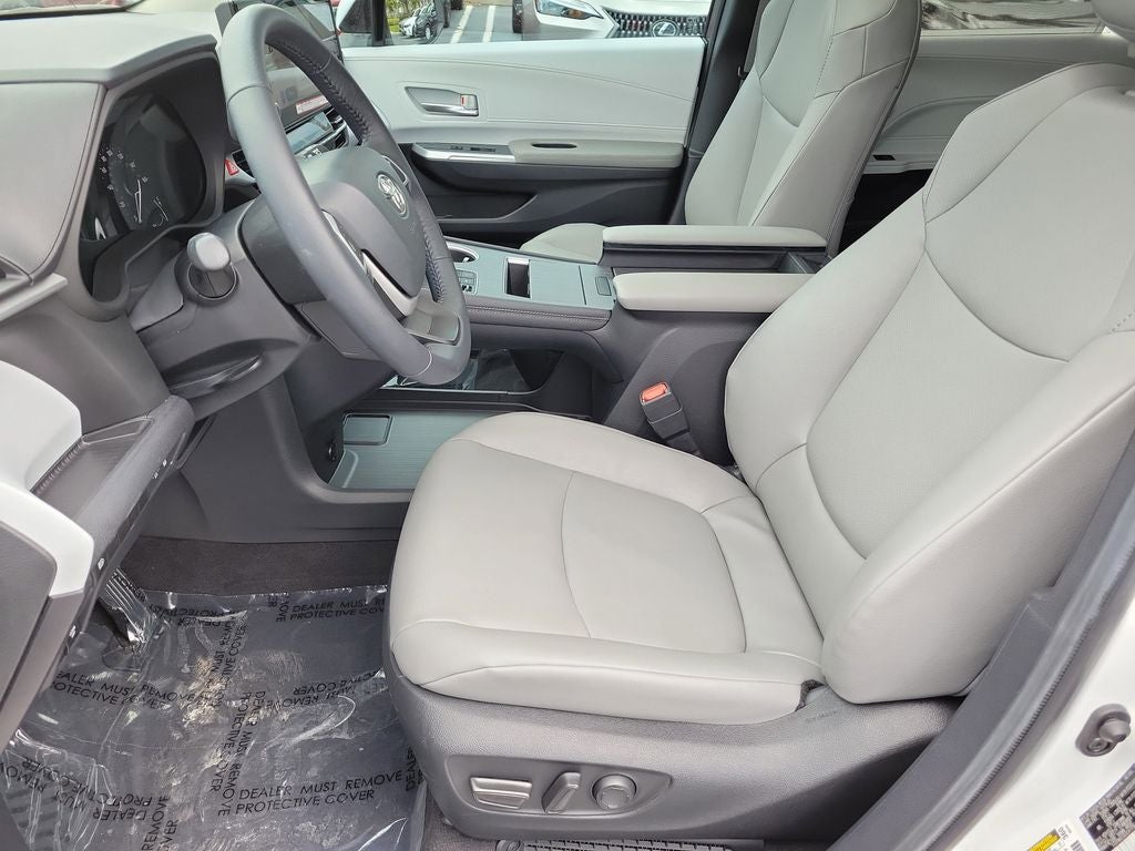 2025 Toyota Sienna XLE 7 Passenger