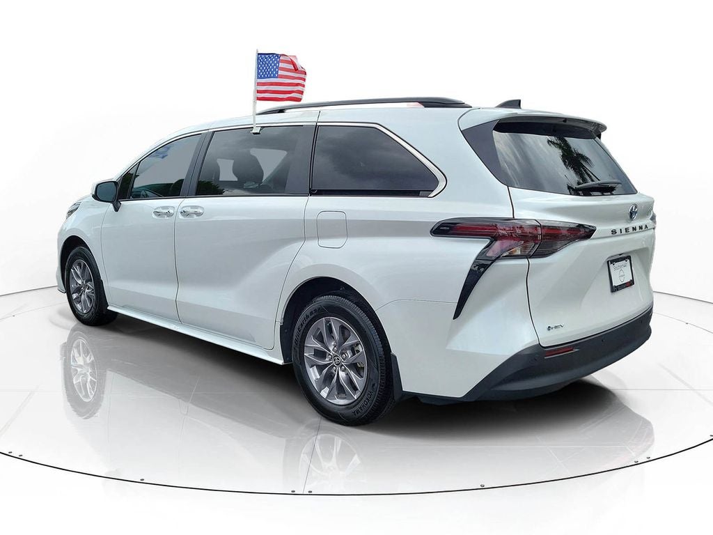 2025 Toyota Sienna XLE 7 Passenger
