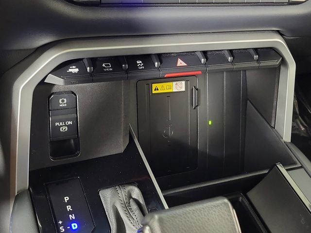 2022 Toyota Tundra Hybrid Platinum