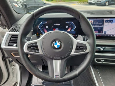2025 BMW X7 xDrive40i M