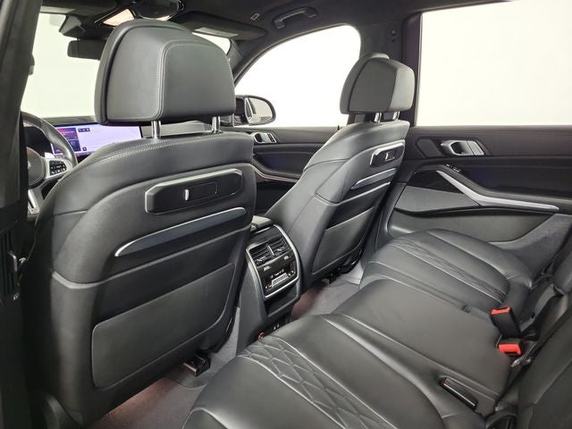 2024 BMW X7 M60i