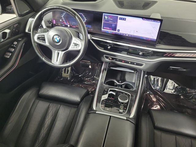 2024 BMW X7 M60i