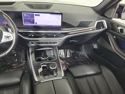 2024 BMW X7 M60i
