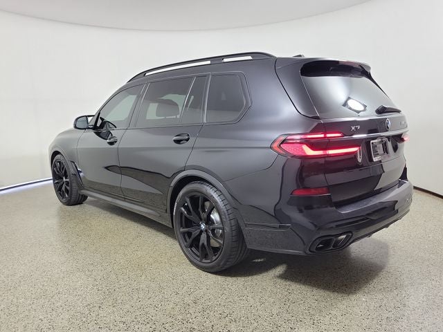 2024 BMW X7 M60i
