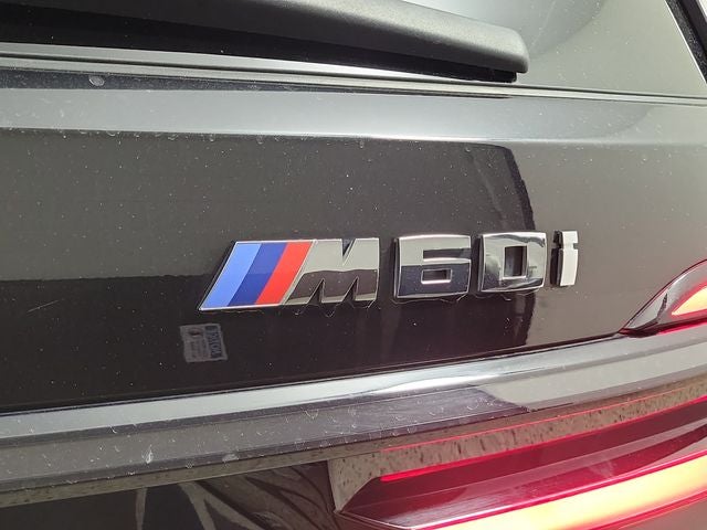 2024 BMW X7 M60i