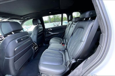 2026 BMW X7 M60i