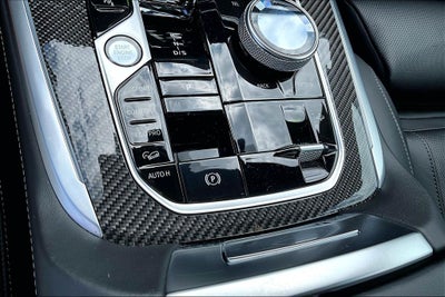 2026 BMW X7 M60i