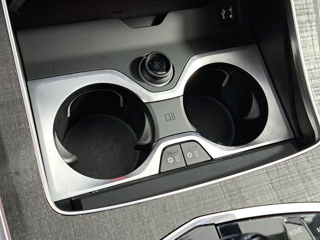 2025 BMW X7 ALPINA XB7