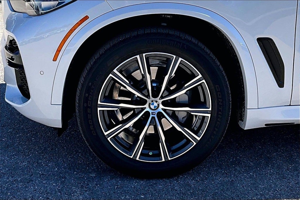 2023 BMW X5 sDrive40i