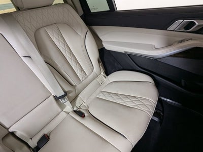 2020 BMW X7 xDrive40i Sports Activity Vehicle