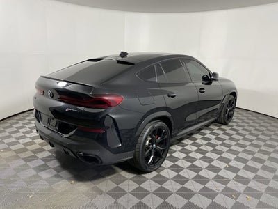2022 BMW X6 M50i