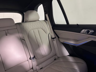 2021 BMW X5 M50i