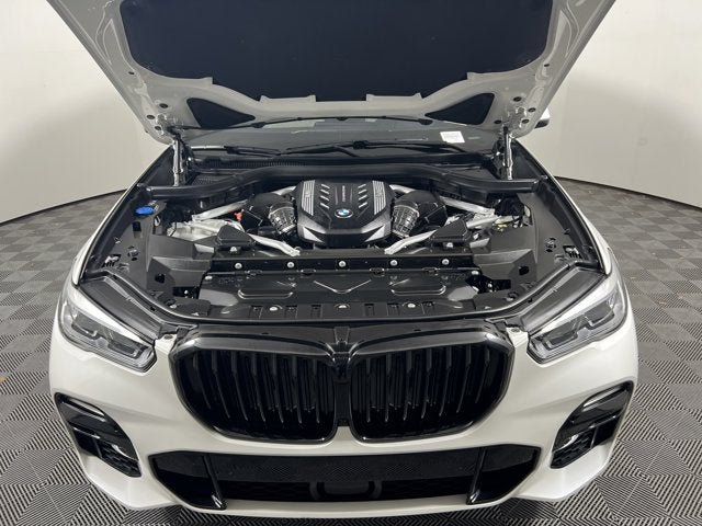 2021 BMW X5 M50i