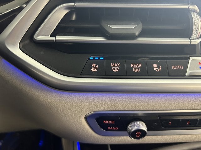 2021 BMW X5 M50i