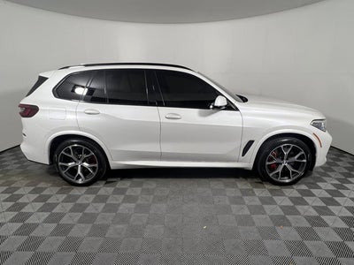 2021 BMW X5 M50i