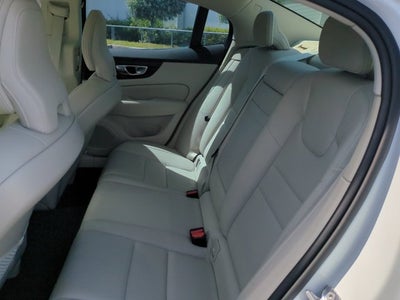 2019 Volvo S60 Momentum