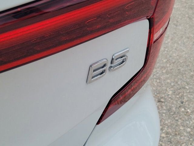 2025 Volvo S60 B5 Plus