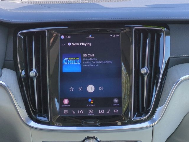 2023 Volvo S60 Ultimate Bright Theme