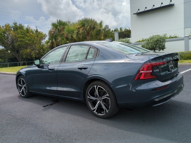 2024 Volvo S60 Core Dark Theme