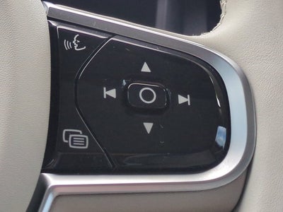 2024 Volvo S60 Plus Dark Theme
