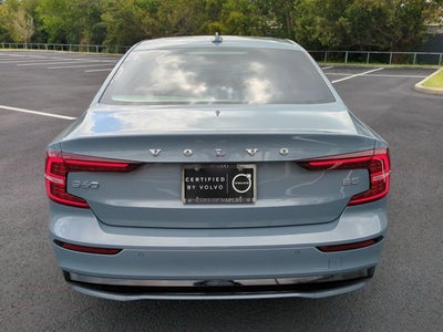 2024 Volvo S60 Plus Dark Theme