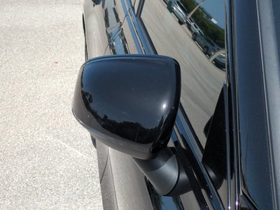 2024 Volvo S60 Plus Dark Theme