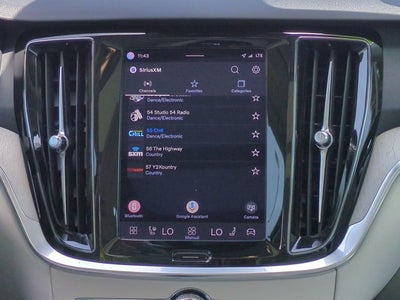 2024 Volvo S60 Plus Dark Theme
