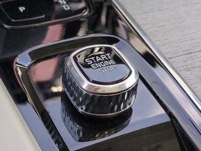 2025 Volvo S60 Plus