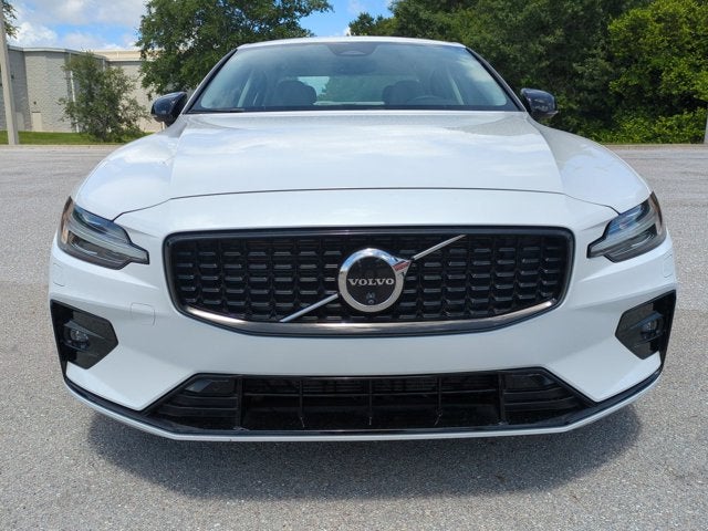 2025 Volvo S60 Plus