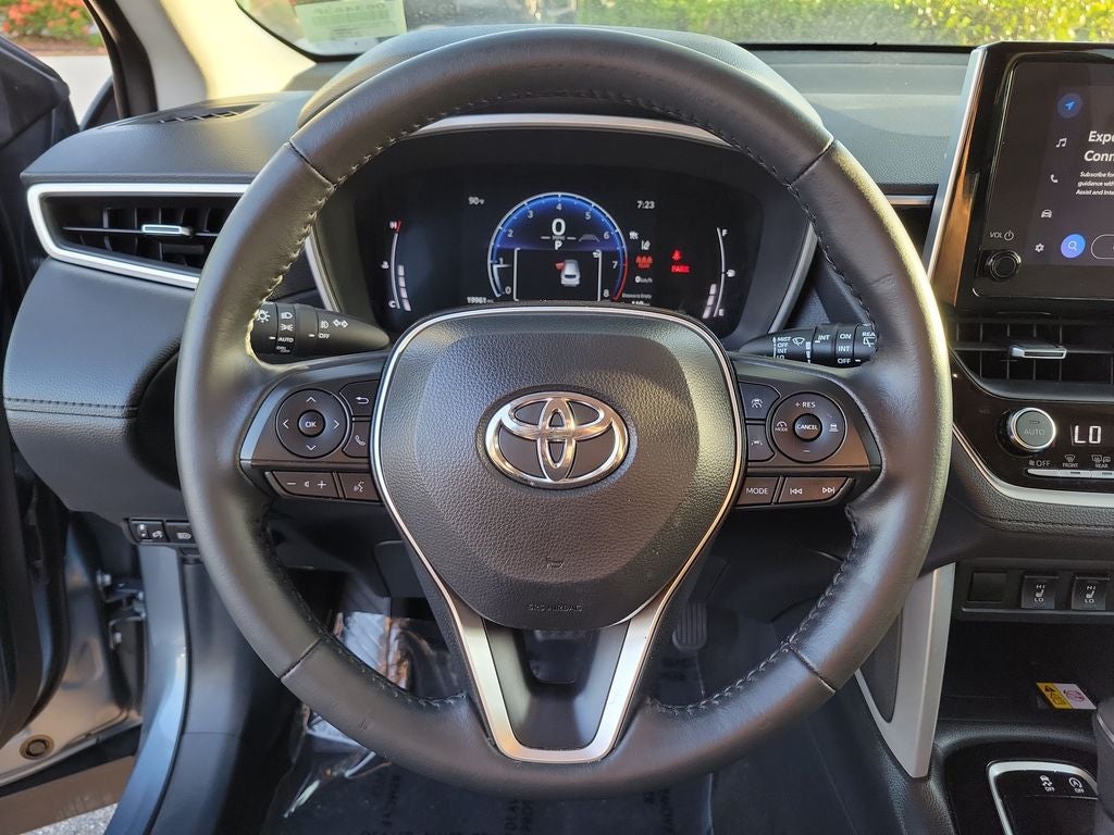 2023 Toyota Corolla Cross XLE