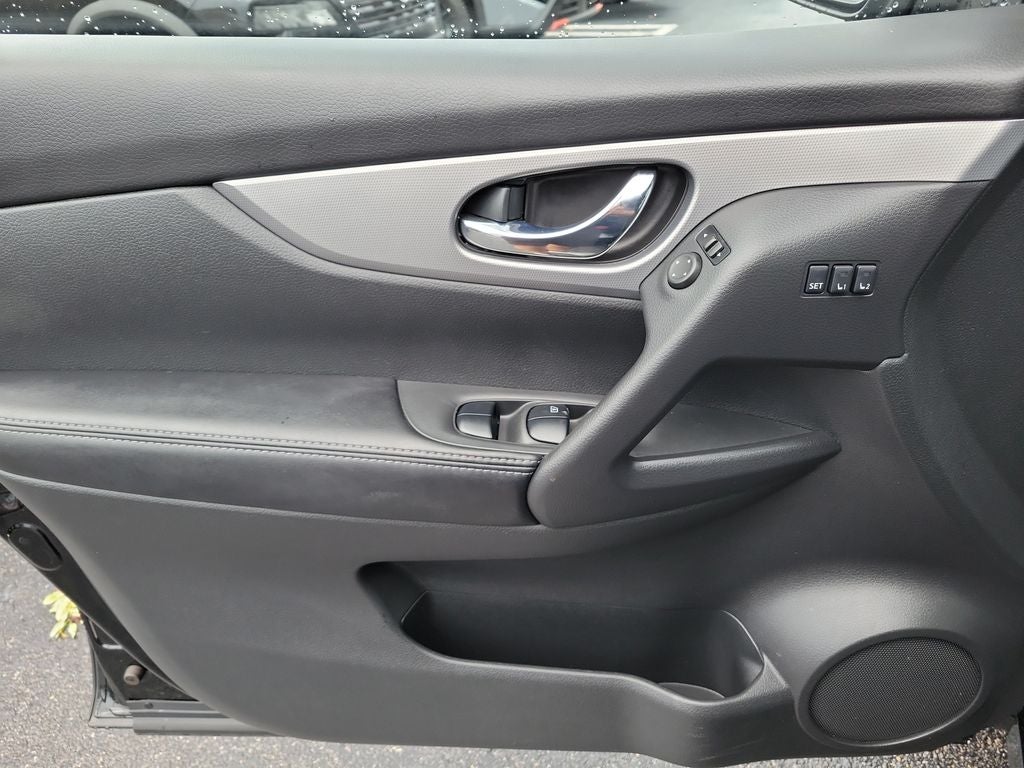 2020 Nissan Rogue Sport SL