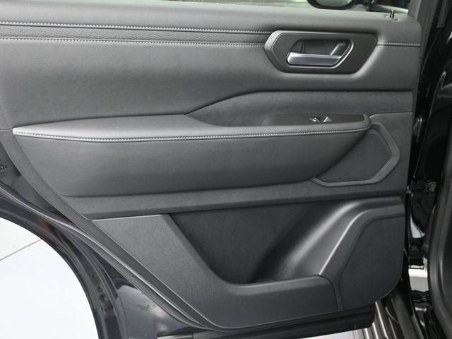 2026 Nissan Armada SV