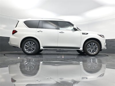 2024 INFINITI QX80 LUXE