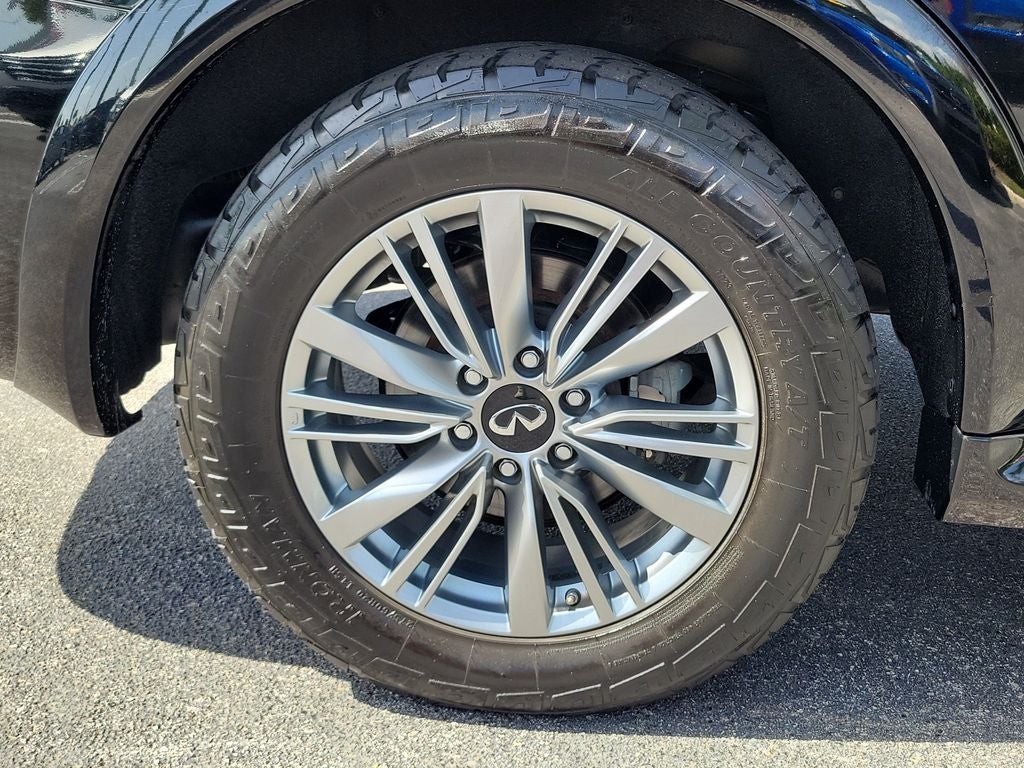 2021 INFINITI QX80 LUXE