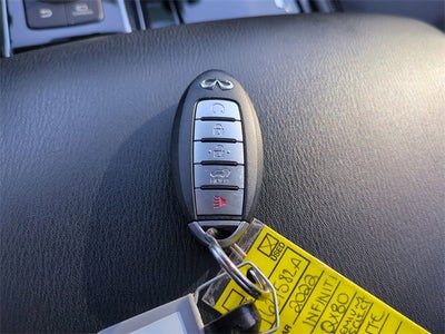 2022 INFINITI QX80 Premium Select