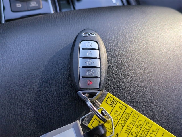 2022 INFINITI QX80 Premium Select