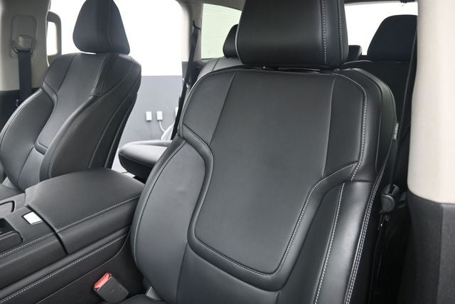 2025 INFINITI QX80 PURE