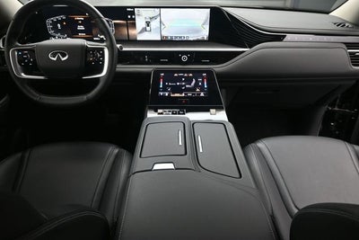 2025 INFINITI QX80 PURE