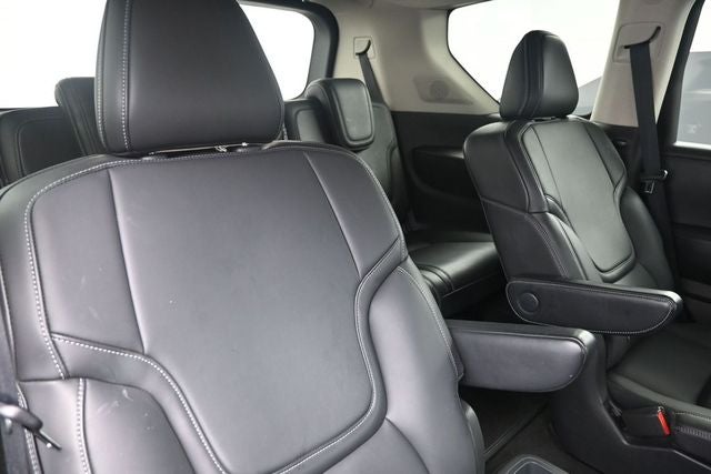 2025 INFINITI QX80 PURE
