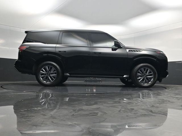 2025 INFINITI QX80 PURE