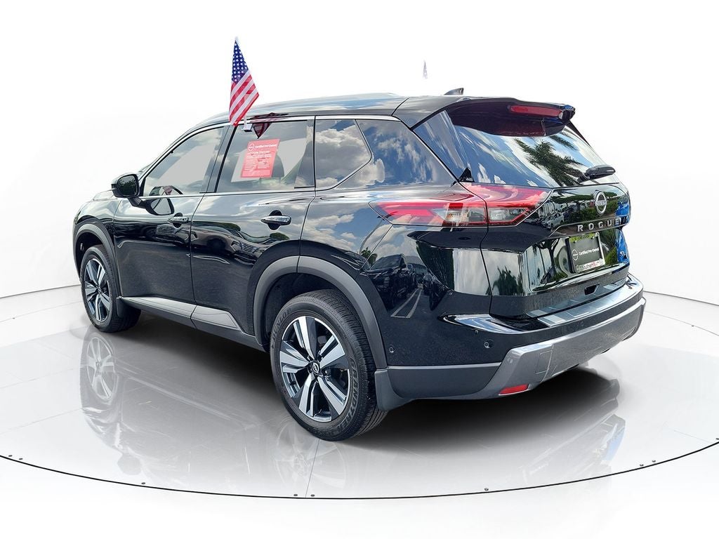 2025 Nissan Rogue SL