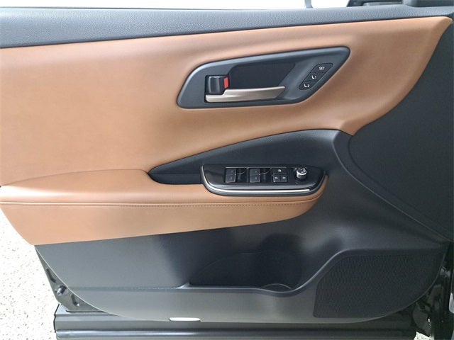 2025 Toyota Crown Signia Limited