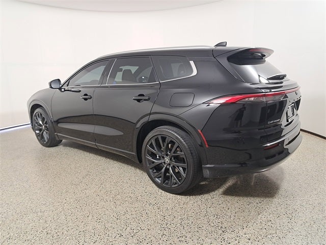 2025 Toyota Crown Signia Limited