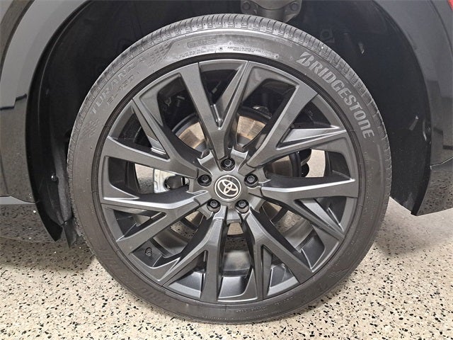 2025 Toyota Crown Signia Limited