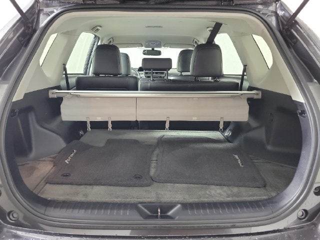 2015 Toyota Prius v Four