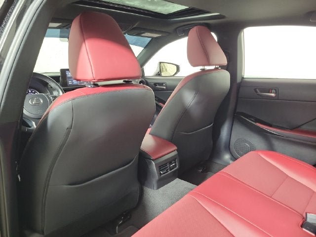2025 Lexus IS 300