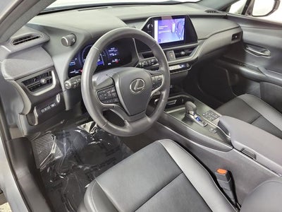 2025 Lexus UX 300h Premium