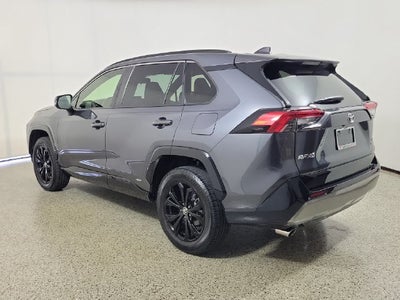 2022 Toyota RAV4 Hybrid SE